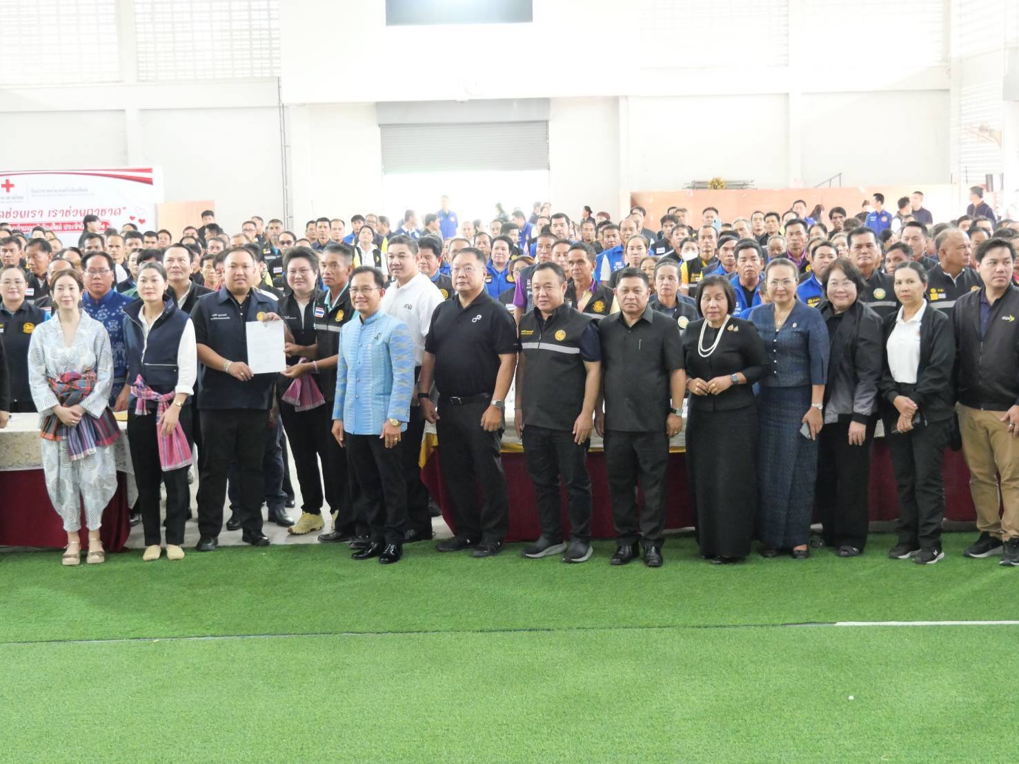 ผู้บริหารกรมการพัฒนาชุมชน ร่วมติดตามนโยบายเร่งด่วนรัฐบาล หนุน “ไทยช่วยไทย พลัส” และการรับมือวิกฤตพลังงาน ในพื้นที่จังหวัดอุบลราชธานี