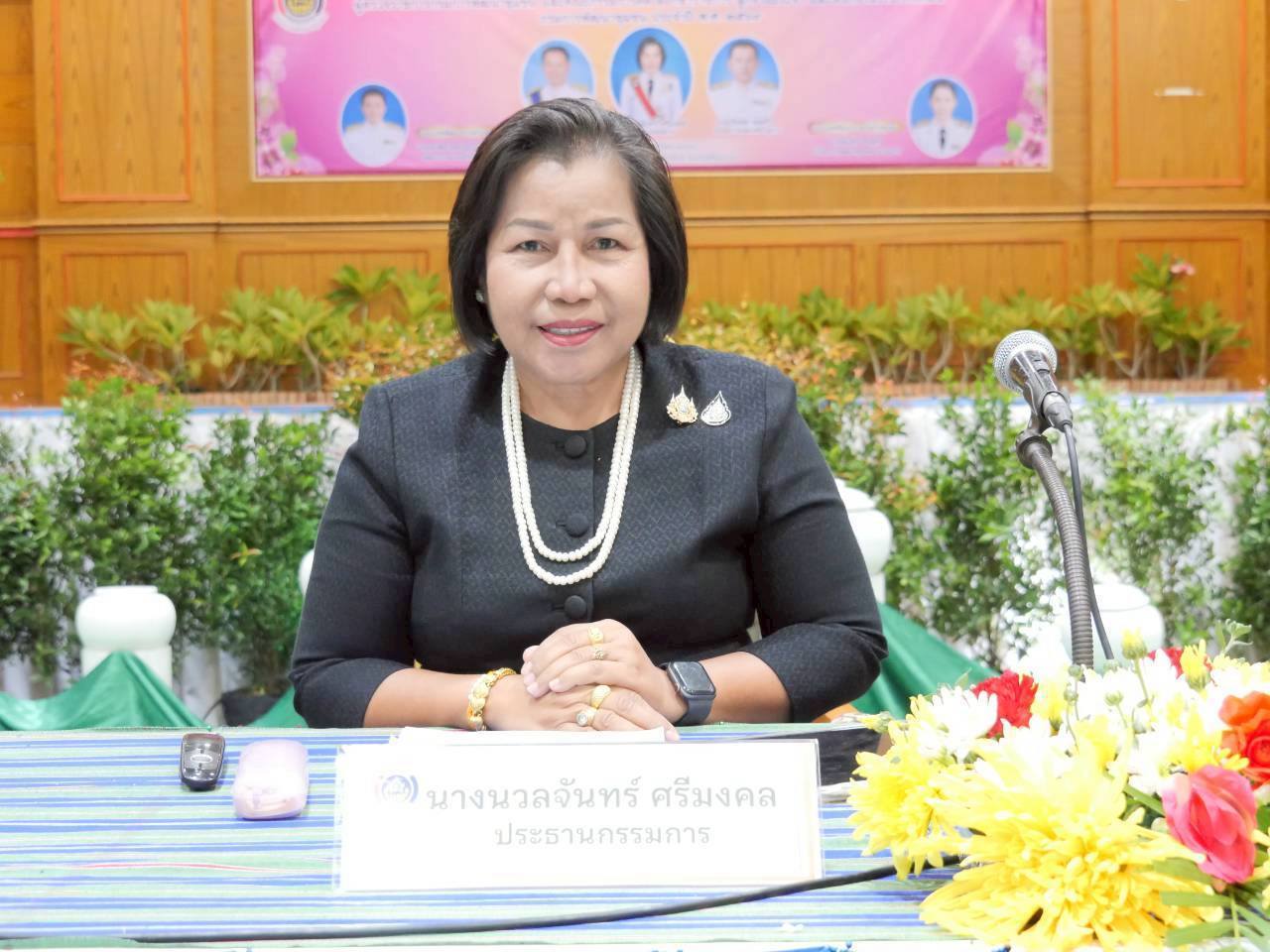 นางนวลจันทร์ ศรีมงคล ผู้ตรวจราชการกรมการพัฒนาชุมชน ลงพื้นที่คัดเลือกข้าราชการ ลูกจ้างประจำ และพนักงานราชการดีเด่น กรมการพัฒนาชุมชน ประจำปี พ.ศ.2569 พร้อมโคชชิ่งเสริมศักยภาพการทำงานเชิงพื้นที่ จังหวัดศรีสะเกษ
