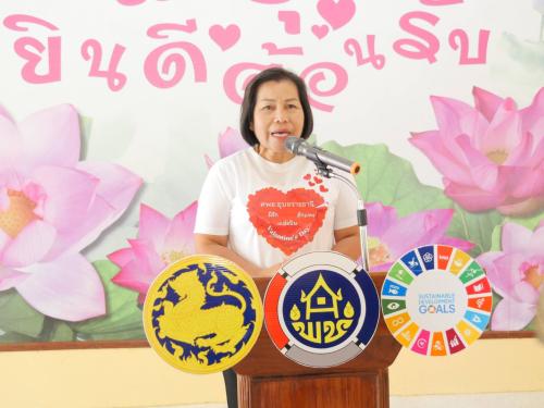  นางนวลจันทร์ ศรีมงคล ผู้ตรวจราชการกรม ปฏิบัติหน้าที่ผู้อำนวยการศูนย์ศึกษาและพัฒนาชุมชนอุบลราชธานี ประธานเปิดกิจกรรม “PLANT FOR LOVE” ศพช.อุบลราชธานี คนพอเพียง ร่วมแรงร่วมใจ ปลูกพืชผักสวนครัว เนื่องในวันแห่งความรัก 14 กุมภาพันธ์ 2569