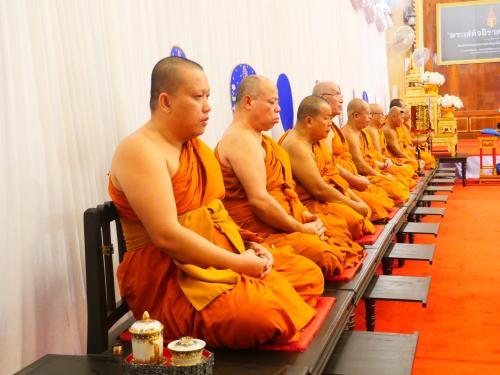ศูนย์ศึกษาและพัฒนาชุมชนอุบลราชธานี ร่วมพิธีทำบุญตักบาตรถวายพระราชกุศล เนื่องในวันคล้ายวันประสูติ พระเจ้าวรวงศ์เธอ พระองค์เจ้าโสมสวลี กรมหมื่นสุทธนารีนาถ